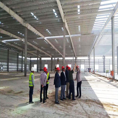 Tanie warsztaty prefabrykowane Prefabrykowana konstrukcja stalowa Hangar magazyn Skład Budynek metalowy