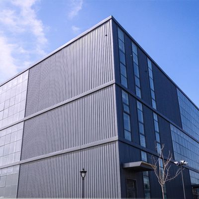 Magazyn z prefabrykowanej konstrukcji stalowej Q355 z profilami H