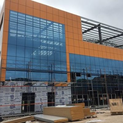 Q345 Domy prefabrykowane ze stali OEM Budynek konstrukcji prefabrykowanych ze stali
