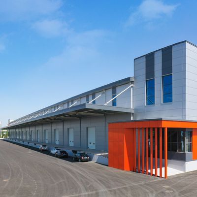 SGS Steel Structure Warehouse Niestandardowy prefabrykowany budynek magazynu