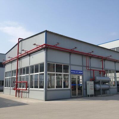 warsztat stalowy ognioodporny z opcjonalnym systemem ochrony przeciwpożarowej zaprojektowanym w celu spełnienia rygorystycznych norm bezpieczeństwa przemysłowego