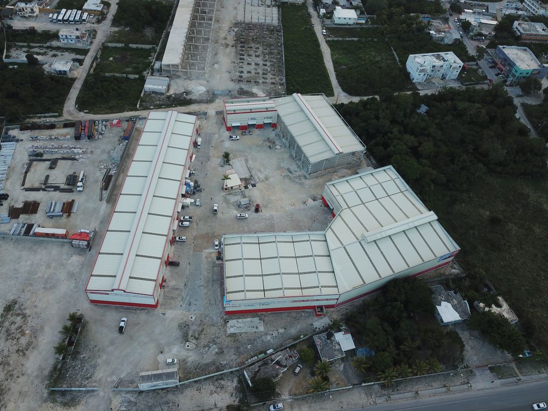 Tanie warsztaty prefabrykowane Prefabrykowana konstrukcja stalowa Hangar magazyn Skład Budynek metalowy